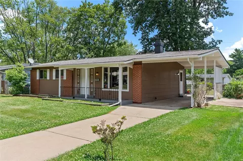 2310 Liberty Dr, Florissant, MO 63031