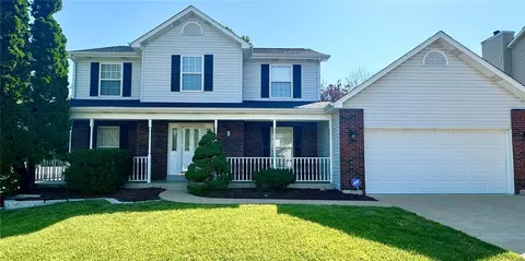 2340 Malibu Dr, Saint Charles, MO 63303
