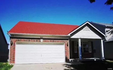 9637 Parker Gray Ct, Saint Louis, MO 63136