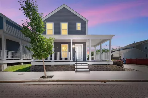 3213 Camp St, Saint Charles, MO 63301