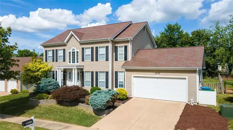 16055 Nantucket Island Dr, Wildwood, MO 63040
