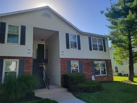 1510 Surrey Ln #B, St. Peters, MO 63304