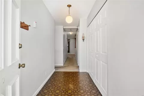 Entry Way - 2 Forest View Dr, O'fallon, MO 63366 photo 1 of 2