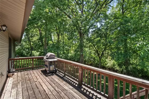 Exterior - 2 Forest View Dr, O'fallon, MO 63366 photo 6 of 8