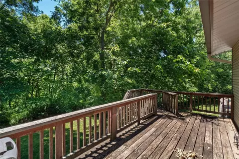 Exterior - 2 Forest View Dr, O'fallon, MO 63366 photo 7 of 8