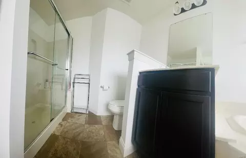 Bath - 307 Wild River Ct, O'fallon, MO 63366 photo 2 of 5