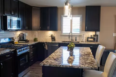 Kitchen - 307 Wild River Ct, O'fallon, MO 63366 photo 2 of 2