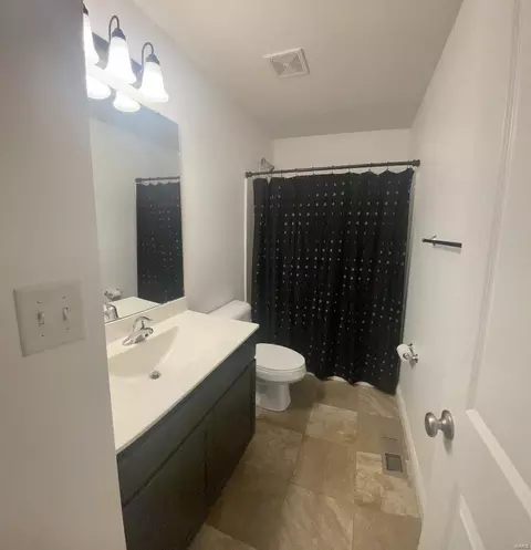 Bath - 307 Wild River Ct, O'fallon, MO 63366 photo 5 of 5
