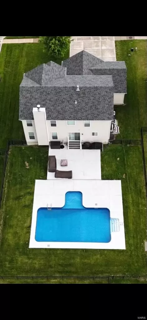 Exterior - 307 Wild River Ct, O'fallon, MO 63366 photo 2 of 3