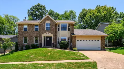 3029 Olde Post Rd, Saint Louis, MO 63129