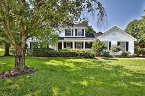 1902 Grayson Ridge Ct, Chesterfield, MO 63017