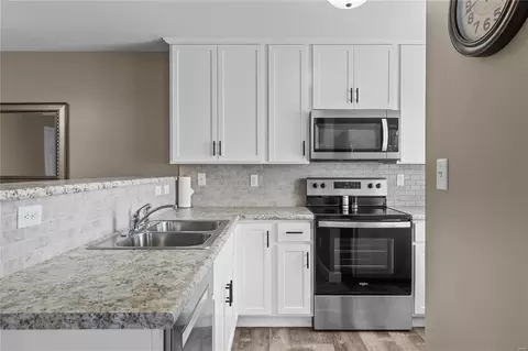 Kitchen - 8203 Spring Creek Ln, O'fallon, MO 63368 photo 2 of 3