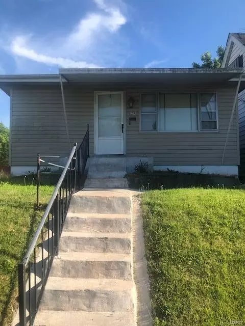 924 Elias Ave, Saint Louis, MO 63147