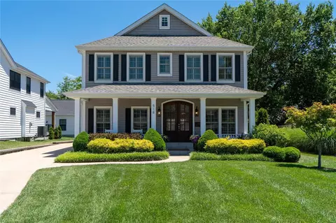 518 Parkwoods Ave, Saint Louis, MO 63122