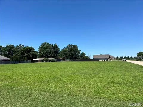 13 Laurelwood Dr, Kennett, MO 63857
