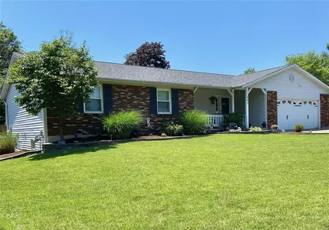 351 Andrews Trl, Saint Peters, MO 63376