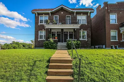 1822 Russell Blvd, Saint Louis, MO 63104