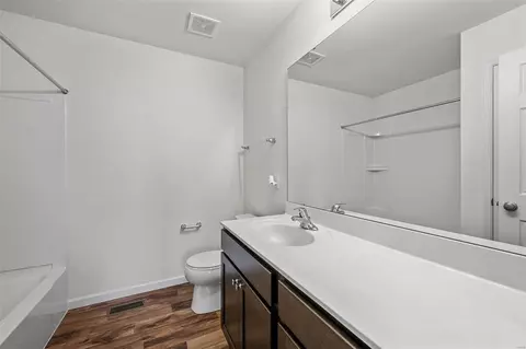Bath - 5339 Lakepath Way, Eureka, MO 63025 photo 1 of 3