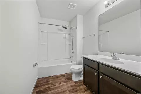 Bath - 5339 Lakepath Way, Eureka, MO 63025 photo 3 of 3