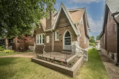 5630 Milentz Ave, Saint Louis, MO 63109