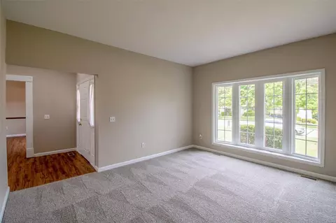 Living - 11 New Haven Ct, Weldon Spring, MO 63304 photo 12 of 12