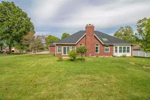 Exterior - 11 New Haven Ct, Weldon Spring, MO 63304 photo 8 of 9