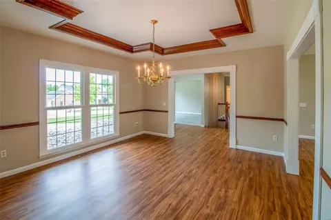 Living - 11 New Haven Ct, Weldon Spring, MO 63304 photo 11 of 12