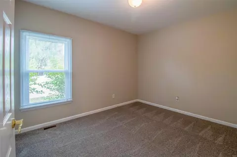 Bedroom - 11 New Haven Ct, Weldon Spring, MO 63304 photo 8 of 13