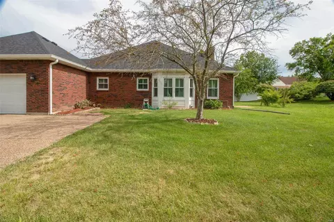 Exterior - 11 New Haven Ct, Weldon Spring, MO 63304 photo 6 of 9