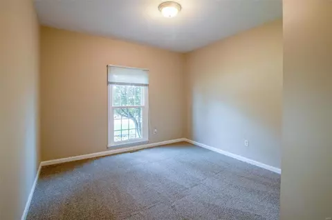 Bedroom - 11 New Haven Ct, Weldon Spring, MO 63304 photo 5 of 13