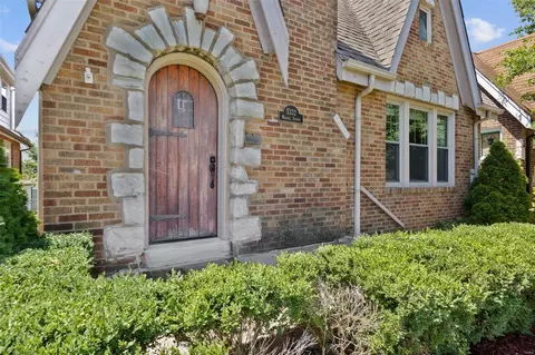 5332 Mardel Ave, Saint Louis, MO 63109