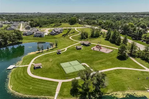 View/Area - 1215 Patchwork Flds, Chesterfield, MO 63005 photo 5 of 6