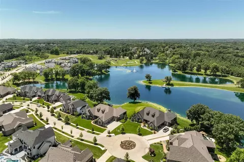 View/Area - 1215 Patchwork Flds, Chesterfield, MO 63005 photo 6 of 6