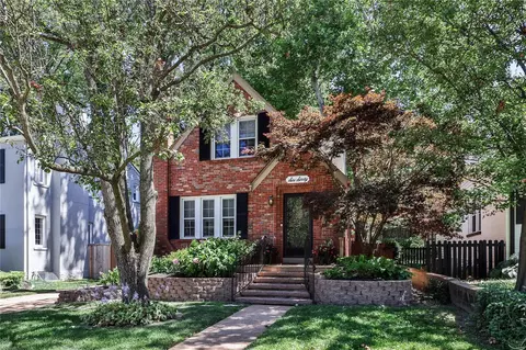 660 E Adams Ave, Kirkwood, MO 63122
