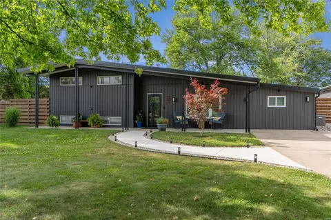 4143 Jamie Dr, Saint Louis, MO 63128