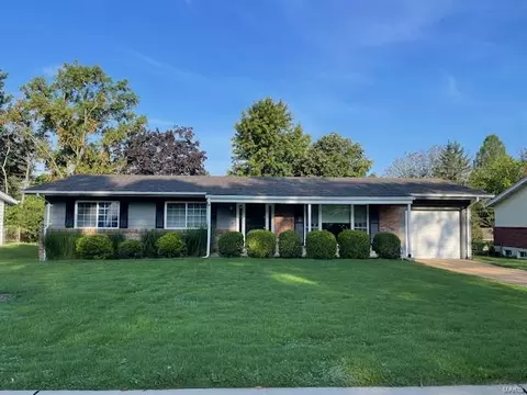 1315 Timber Run Dr, Saint Louis, MO 63146