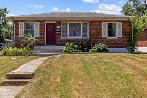 9000 Kathlyn Dr, Saint Louis, MO 63134