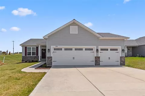 204 Rivermist Ct, O'fallon, MO 63366