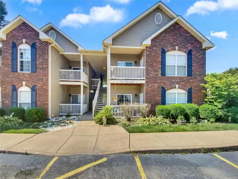 6431 Brookfield Court Dr #208, Saint Louis, MO 63129