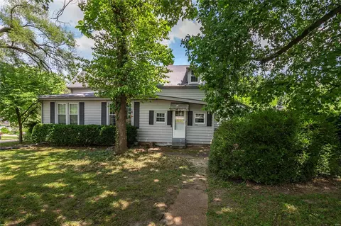 Exterior - 7212 Devonshire Ave, Saint Louis, MO 63119 photo 4 of 9