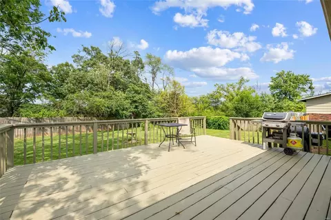 Exterior - 109 Timka Dr, Ballwin, MO 63011 photo 2 of 4