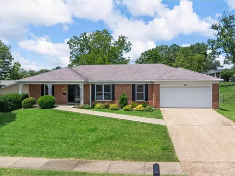Exterior - 323 Shady Meadows Dr, Ballwin, MO 63011 photo 2 of 14