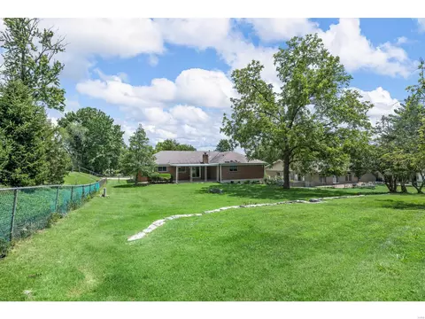 Exterior - 323 Shady Meadows Dr, Ballwin, MO 63011 photo 11 of 14