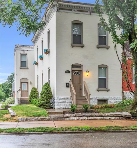 2628 Arsenal St, Saint Louis, MO 63118