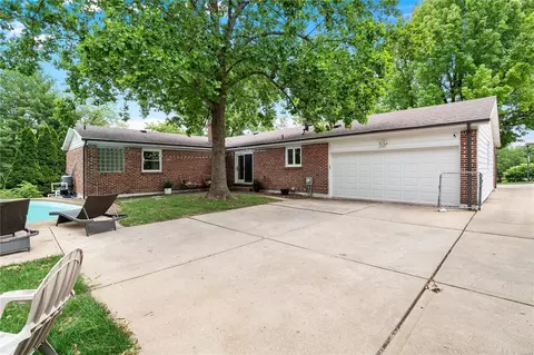 703 Dutch Mill Dr, Ballwin, MO 63011 photo 41