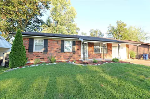 4362 Martyridge Dr, Saint Louis, MO 63129