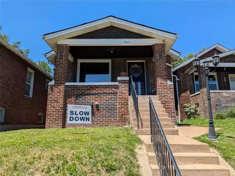 5663 Hiller Pl, Saint Louis, MO 63136