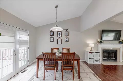 206 Mondair Dr, O'fallon, MO 63368 photo 10