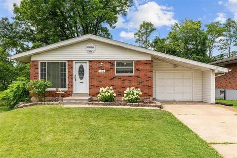 108 Sylvanwood Ter, Saint Louis, MO 63125