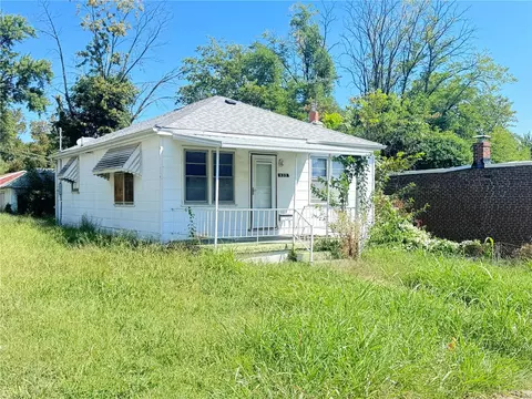 835 Canaan Ave, Saint Louis, MO 63147